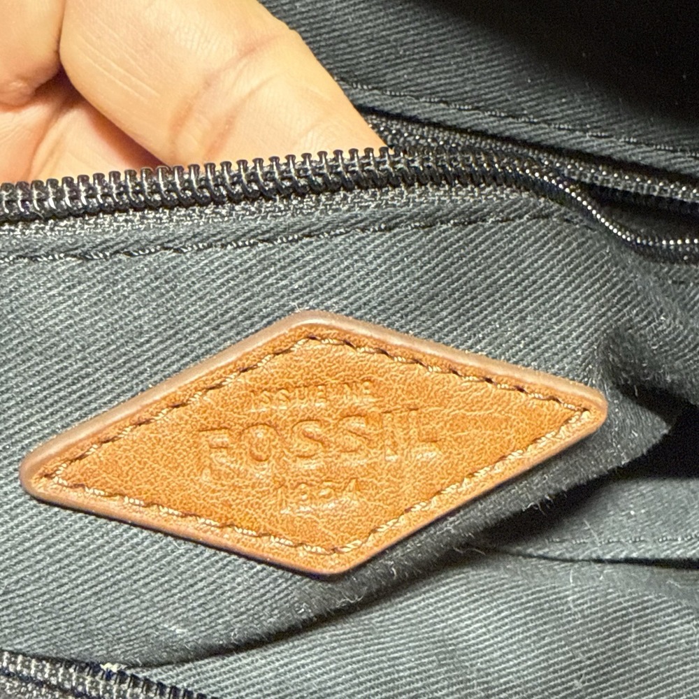 Fossil Travel Crossbody Bag Purse Satchel, Pockets, Black Gray Brown Straps - Picture 2 of 15